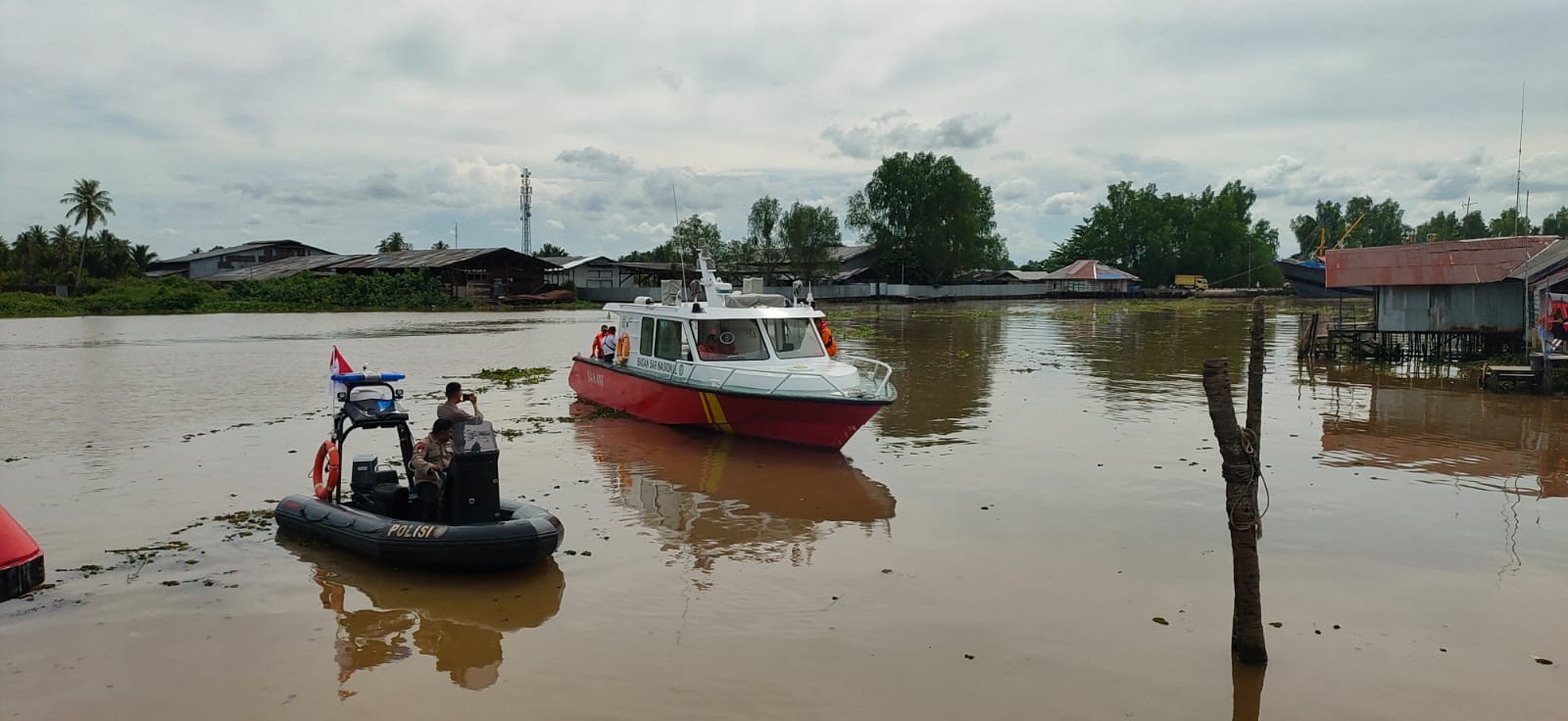 Tujuh Orang Selamat Dari Kecelakaan KM Ladang 2  Yang Tenggelam Di Perairan Sulsel